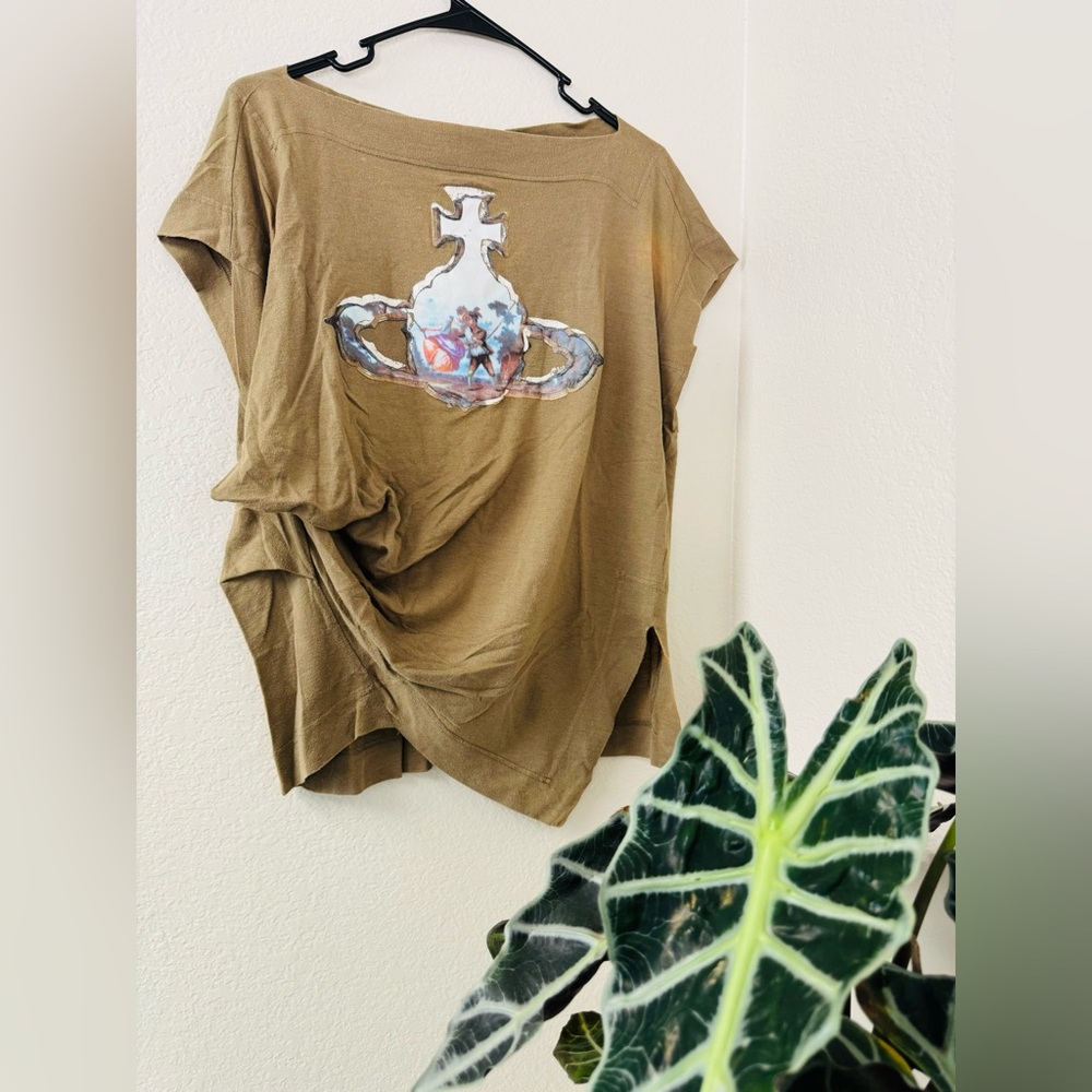 Vivienne Westwood tee top Japan exclusive